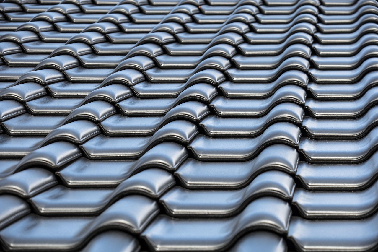 Fladderak Roof Management: Comprehensive Roofing Solutions for Long-Term Value