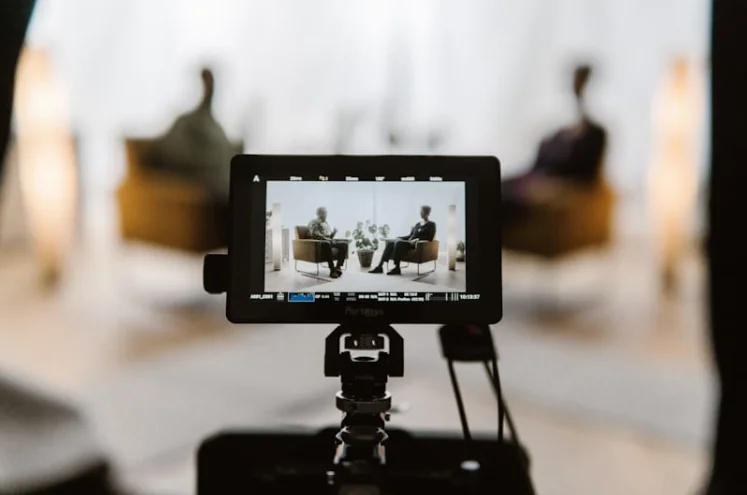 Transforming Ideas into Powerful Visual Stories